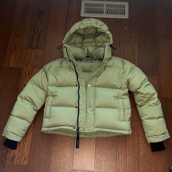 Cropped Matte Green Aritzia Super Puff - Picture 1 of 5